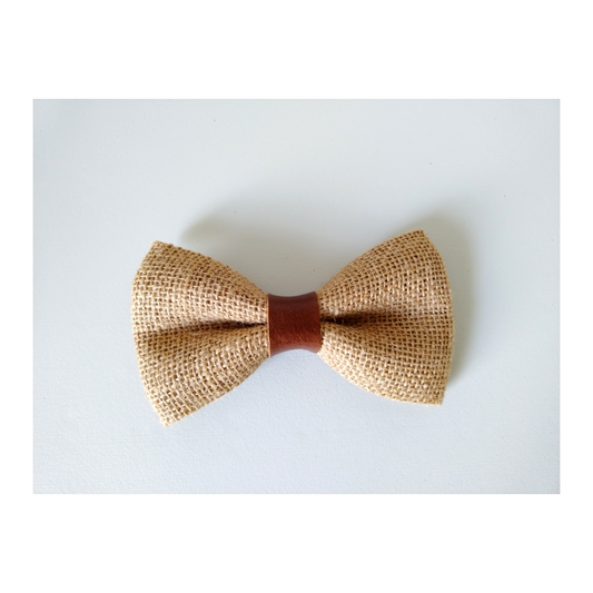 HANDCRAFTED HESSIAN BOWTIE WITH A LEATHER FINISH. BEST FOR WEDDINGS AND OFFICE WEAR